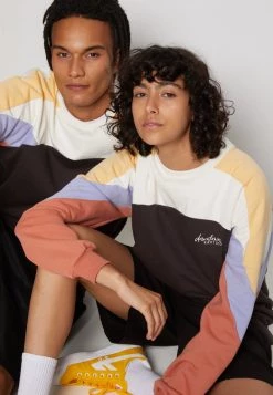 Kaotiko CREW UNISEX - Sweatshirt - Oscuro/marfil/albaricoque -Kaotiko || Fire And Glory Populaire Magasin 090bb0f9cabd4e35ae09a8ec4aee1a81