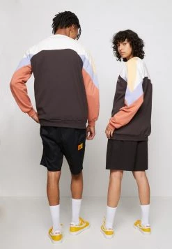 Kaotiko CREW UNISEX - Sweatshirt - Oscuro/marfil/albaricoque -Kaotiko || Fire And Glory Populaire Magasin 0cf02f3c4d6f451e99b50b2487caf259