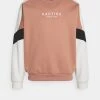 Kaotiko CREW SETH UNISEX - Sweatshirt - Apricot -Kaotiko || Fire And Glory Populaire Magasin 180b400f936443d99aec093b01a4b1f2