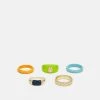 Fire & Glory KATHARINA 5 PACK - Ring - Gold-coloured/multi - Damen -Kaotiko || Fire And Glory Populaire Magasin 1d0cb06f4da3495c800131e700554837