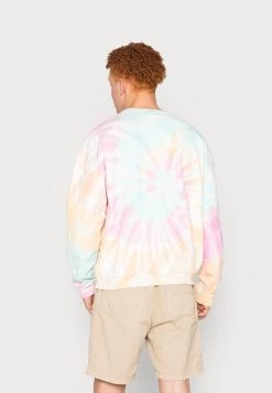 Kaotiko CREW UNISEX - Sweatshirt - Blue/pink/yellow -Kaotiko || Fire And Glory Populaire Magasin 24f3b6e6e4b5410293aedaf42034eeb2