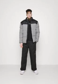 Kaotiko CREW SEATTLE - Sweatshirt - Black/fresh Green - Herren -Kaotiko || Fire And Glory Populaire Magasin 2511de28d3104dd9af4db57d506e82c6