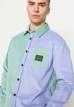 Kaotiko CAM PANA VALLEY - Hemd - Green/ Lila Pastel - Unisex -Kaotiko || Fire And Glory Populaire Magasin 26b8d9510f9e49218bf65dfdaec7ea25