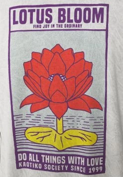 Kaotiko - Herren WASHED LOTUS BLOOM - T-Shirt Print - Acero 7 Kaotiko - Herren WASHED LOTUS BLOOM - T-Shirt Print - Acero -Kaotiko || Fire And Glory Populaire Magasin 29cd84f46ff1489bbb36ca6d4dbebf75