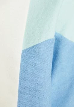 Kaotiko - Herren SUD CAP ALBIN UNISEX - Sweatshirt - Ivory/verde/azul -Kaotiko || Fire And Glory Populaire Magasin 2ee4c3295f8443f38f04099420e46d99