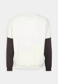 Kaotiko CREW BRUCE UNISEX - Sweatshirt - Marfil/prusia/grey -Kaotiko || Fire And Glory Populaire Magasin 3b12db2d8051412f8a172e18dcee624c