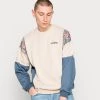 Kaotiko CREW BRUCE UNISEX - Sweatshirt - Beige/prusia -Kaotiko || Fire And Glory Populaire Magasin 4008917744d346a9bd5be0c797b32600