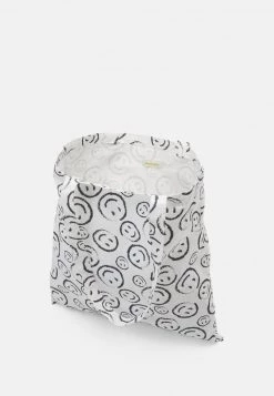 Fire & Glory - Damen HAPPIE TOTE BAG - Shopping Bag - Cloud Dancer 8 Fire & Glory - Damen HAPPIE TOTE BAG - Shopping Bag - Cloud Dancer -Kaotiko || Fire And Glory Populaire Magasin 5a8da44360b5435ba7e8a4bfdaf660fa