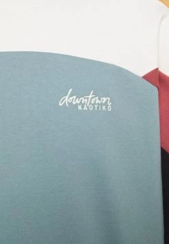 Kaotiko CREW DOWNTOWN UNISEX - Sweatshirt - Acero -Kaotiko || Fire And Glory Populaire Magasin 8b6e0be142b84c5eb8d537c0d08aabe7