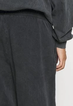 Kaotiko - Herren PANT WASHED - Jogginghose - Black -Kaotiko || Fire And Glory Populaire Magasin 91fd988fa30e4dee94ddfe7f26f89005