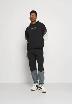 Kaotiko || Fire And Glory Populaire Magasin -Kaotiko || Fire And Glory Populaire Magasin 9eaaf50d1c3c4f2989922463a149fba8