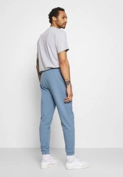 Kaotiko PANT - Jogginghose - Azul Fly - Herren 9 Kaotiko PANT - Jogginghose - Azul Fly - Herren -Kaotiko || Fire And Glory Populaire Magasin 9ef002fc312d45c48ca92bcb873582c3