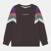 Kaotiko CREW SEATTLE UNISEX - Sweatshirt - Grey/purple/rouge/basil -Kaotiko || Fire And Glory Populaire Magasin a76bdeeb713c4d4aa7f19b054a1ea10f