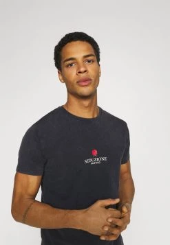 Kaotiko - Unisex WASHED VENUS ROSES - T-Shirt Print - Black Acid Wash -Kaotiko || Fire And Glory Populaire Magasin b2a2f717c4004fdcac28252224067673