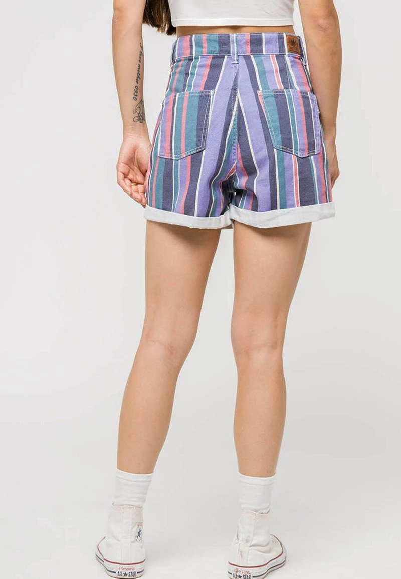 Kaotiko - Damen GESTREIFTE PINZETTE - Jeans Shorts - Mehrfarbig 4 Kaotiko - Damen GESTREIFTE PINZETTE - Jeans Shorts - Mehrfarbig – Bild 2