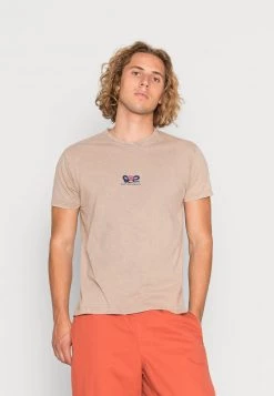 Kaotiko MIND WASHED UNISEX - T-Shirt Print - Hueso 9 Kaotiko MIND WASHED UNISEX - T-Shirt Print - Hueso -Kaotiko || Fire And Glory Populaire Magasin e7d942c5c8a54161bda40a3f74f3bb94