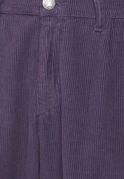 Kaotiko PANT SWING BOB PANA UNISEX - Stoffhose - Lila -Kaotiko || Fire And Glory Populaire Magasin f62446f6a83a4c3988e0d0ed4ef2dbbb