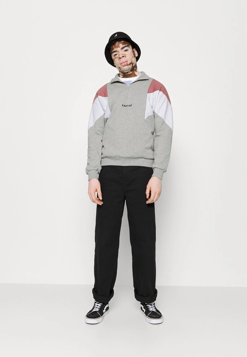 Kaotiko - Herren CREW BRENDAN - Sweatshirt - Grey/soft Burgundy 4 Kaotiko - Herren CREW BRENDAN - Sweatshirt - Grey/soft Burgundy – Bild 2